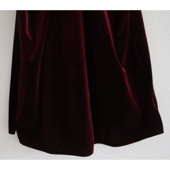 Abercrombie & Fitch Women's Sz XS Maroon Velvet V-Neck Halter Strap Camisole Top - Picture 3 of 6